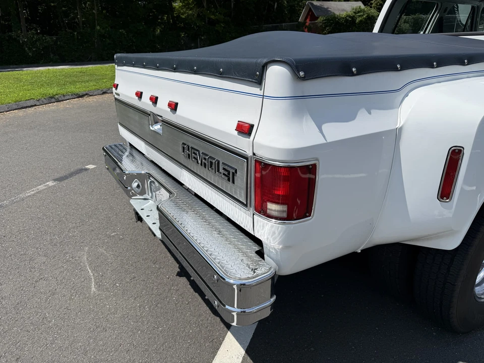 1988 Chevrolet C/K 4th Gen - Image 16 of 31