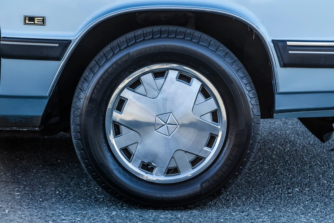 1988 Chrysler K-Car - Image 28 of 31