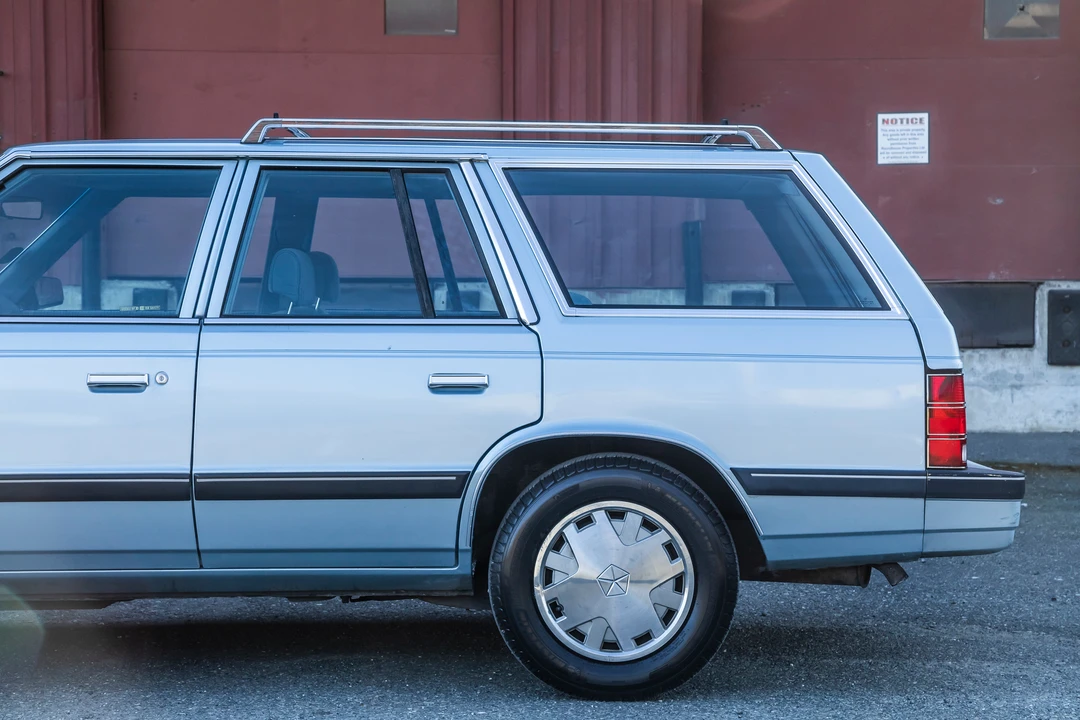 1988 Chrysler K-Car - Image 20 of 31