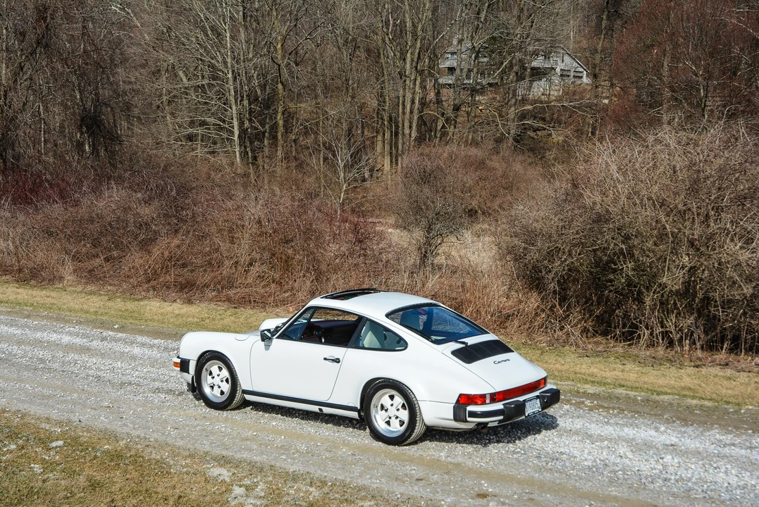 1988 Porsche 911 Carrera 3.2 - Image 18 of 31