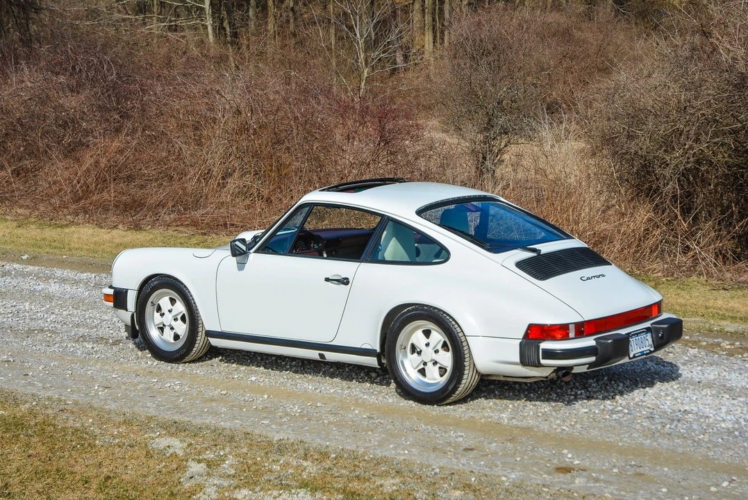 1988 Porsche 911 Carrera 3.2 - Image 20 of 31