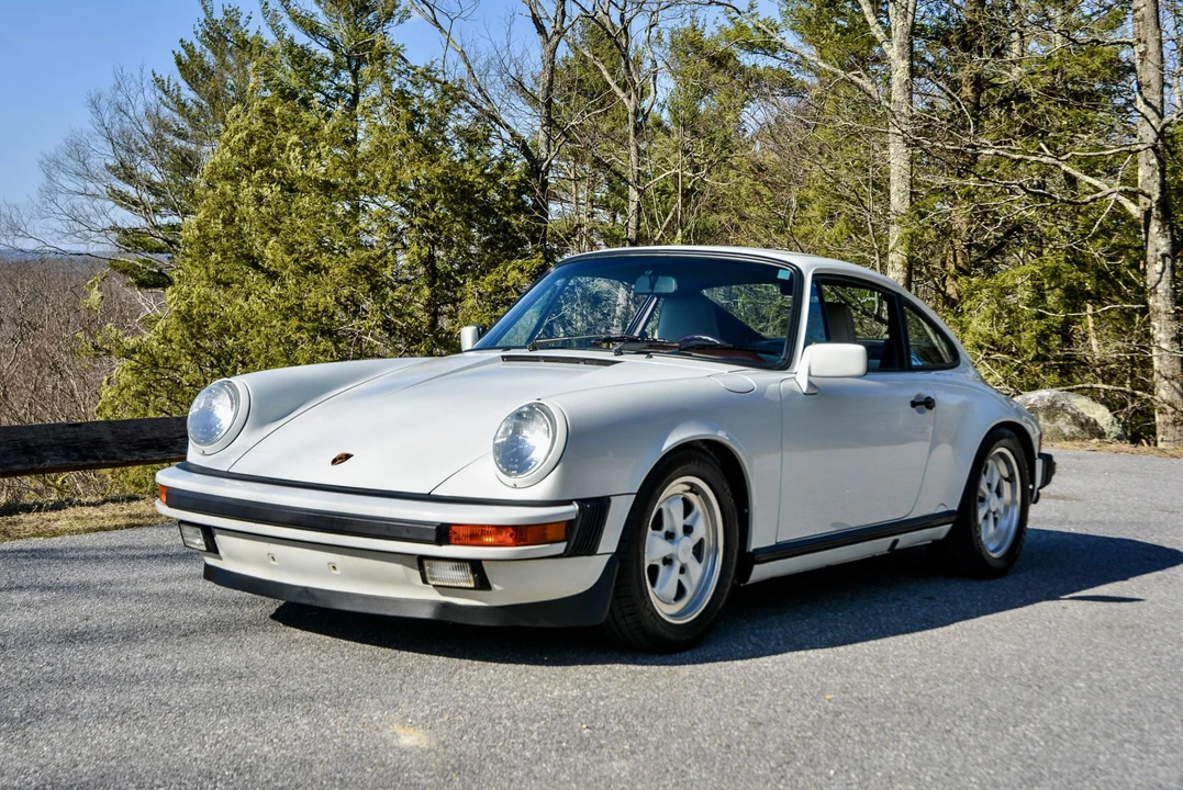 1988 Porsche 911 Carrera 3.2 - Image 13 of 31