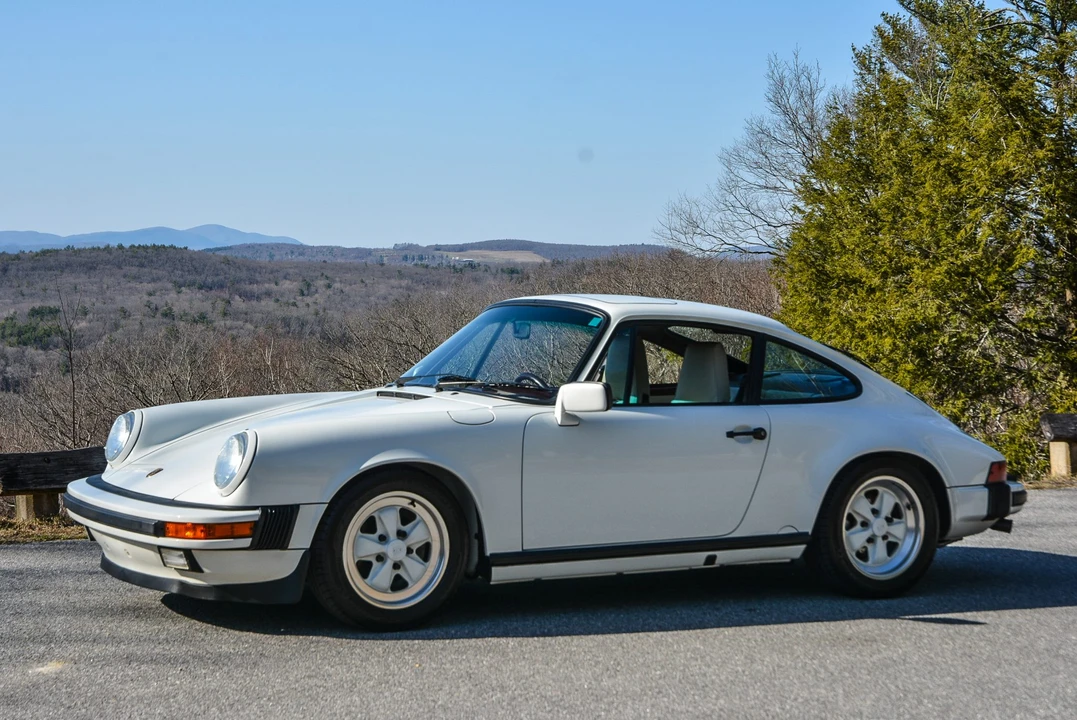 1988 Porsche 911 Carrera 3.2 - Image 14 of 31