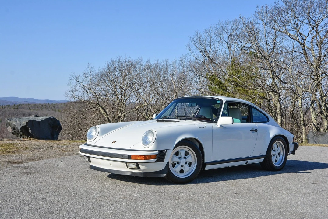 1988 Porsche 911 Carrera 3.2 - Image 9 of 31