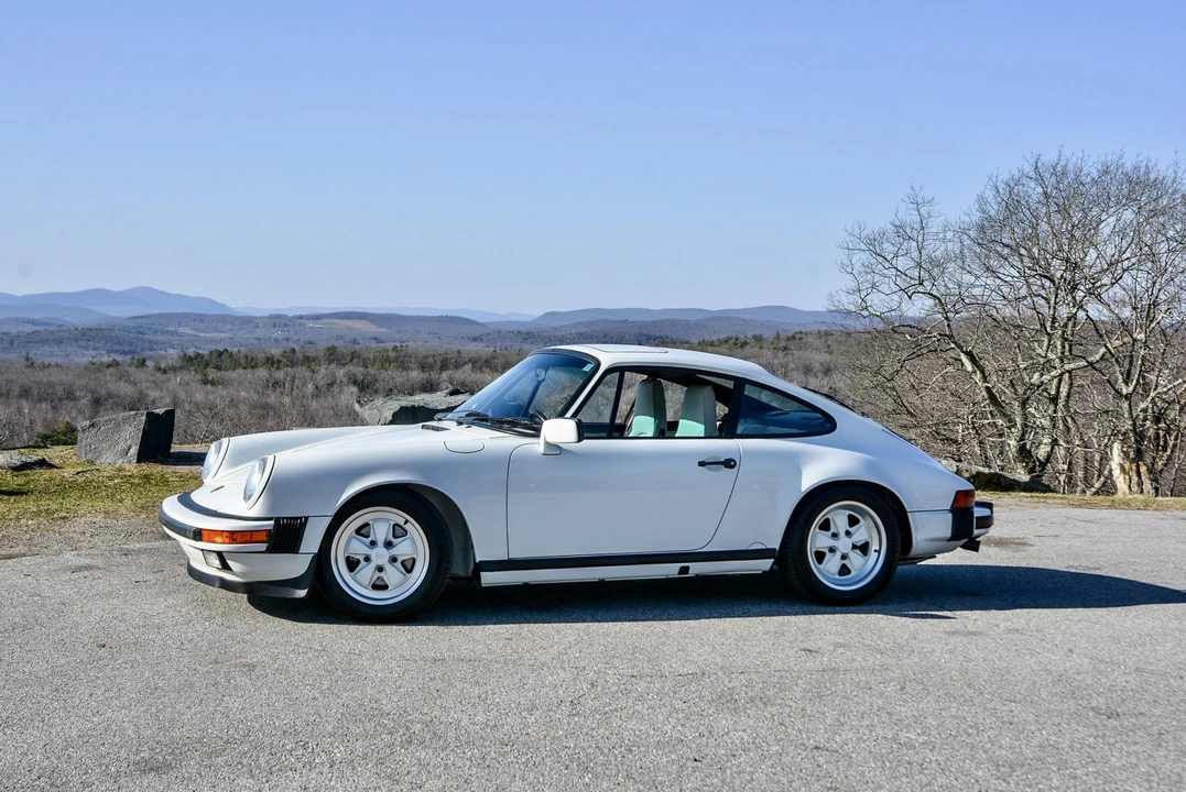 1988 Porsche 911 Carrera 3.2 - Image 15 of 31