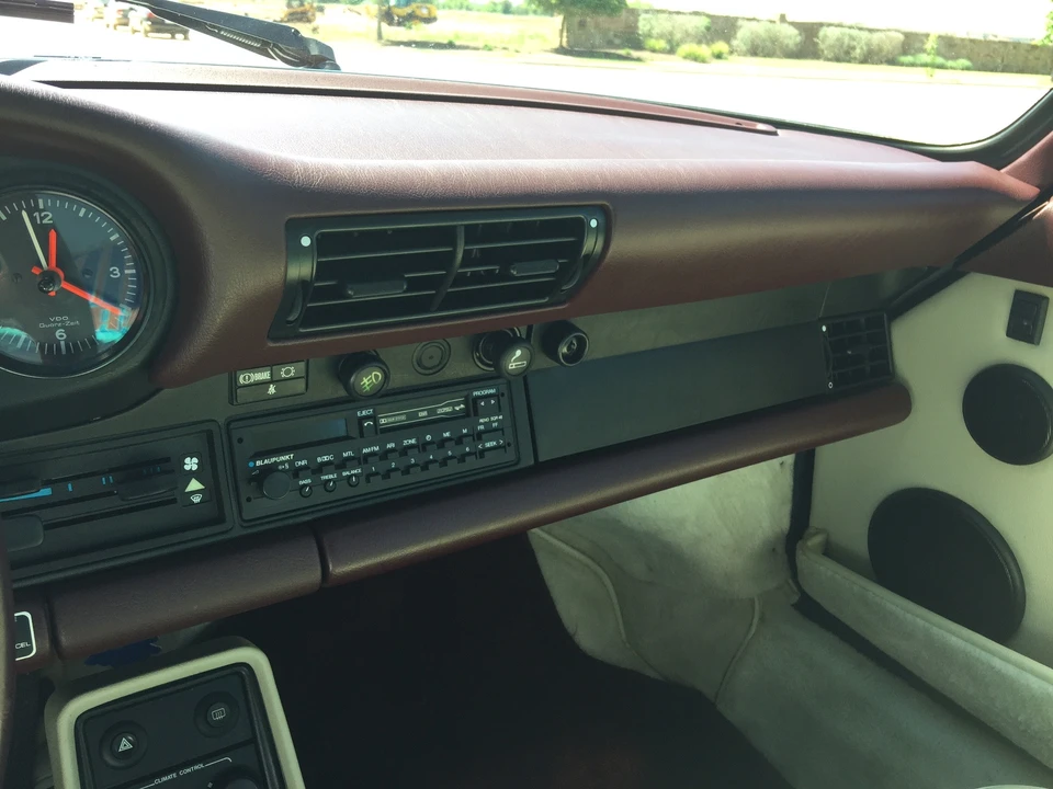 1988 Porsche 911 Carrera 3.2 - Image 26 of 31