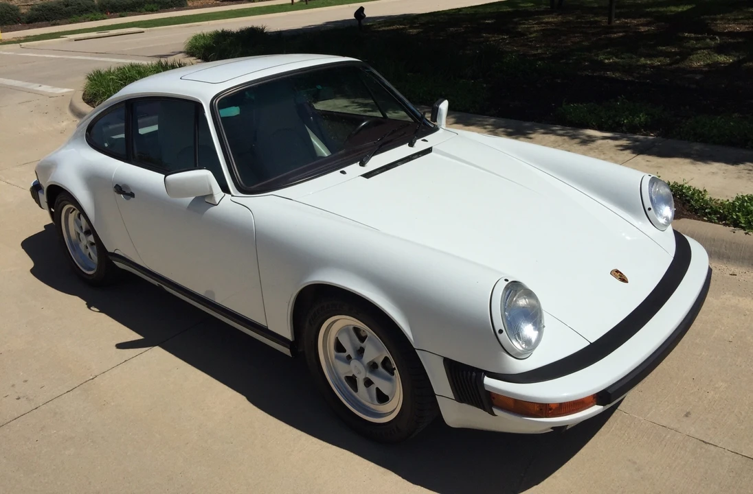 1988 Porsche 911 Carrera 3.2 - Image 6 of 31