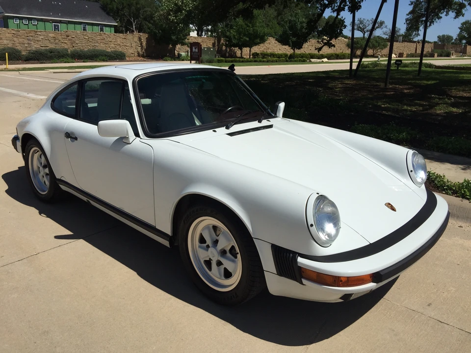1988 Porsche 911 Carrera 3.2 - Image 5 of 31