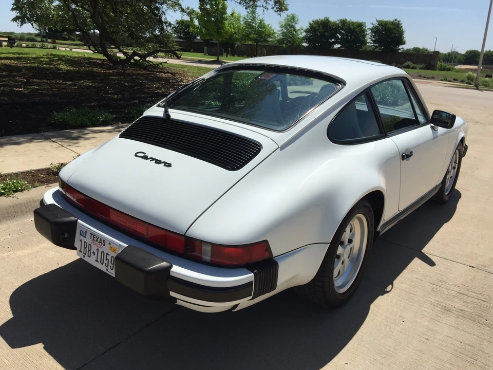 1988 Porsche 911 Carrera 3.2 - Image 11 of 31