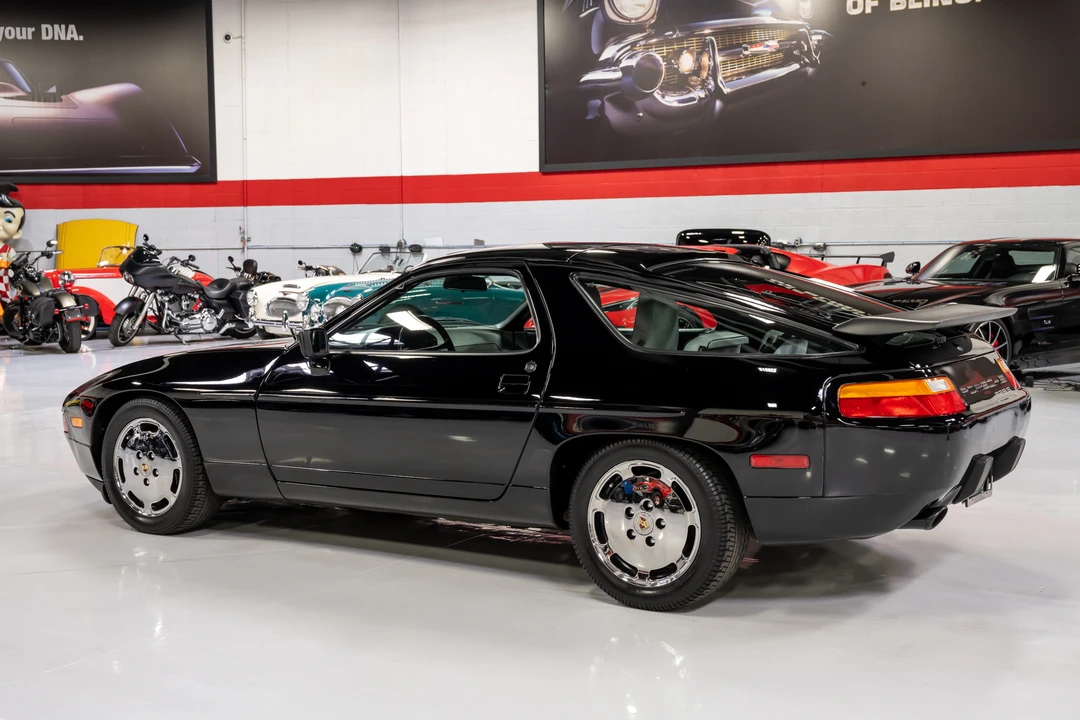 1988 Porsche 928 S4 - Image 12 of 31