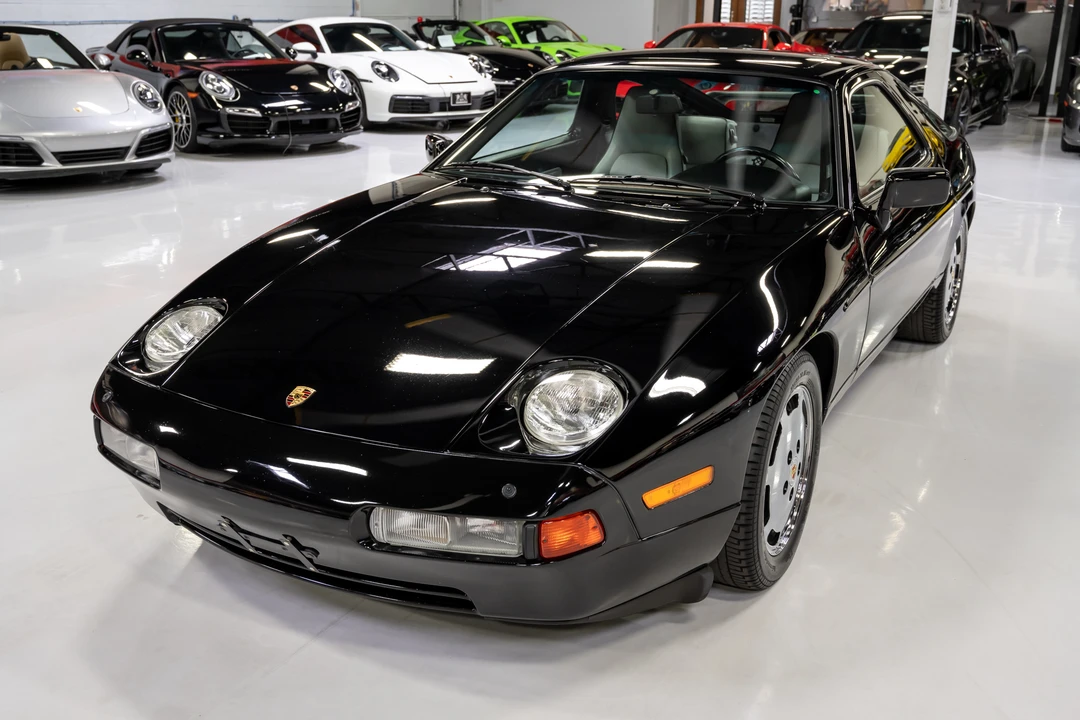 1988 Porsche 928 S4 - Image 8 of 31