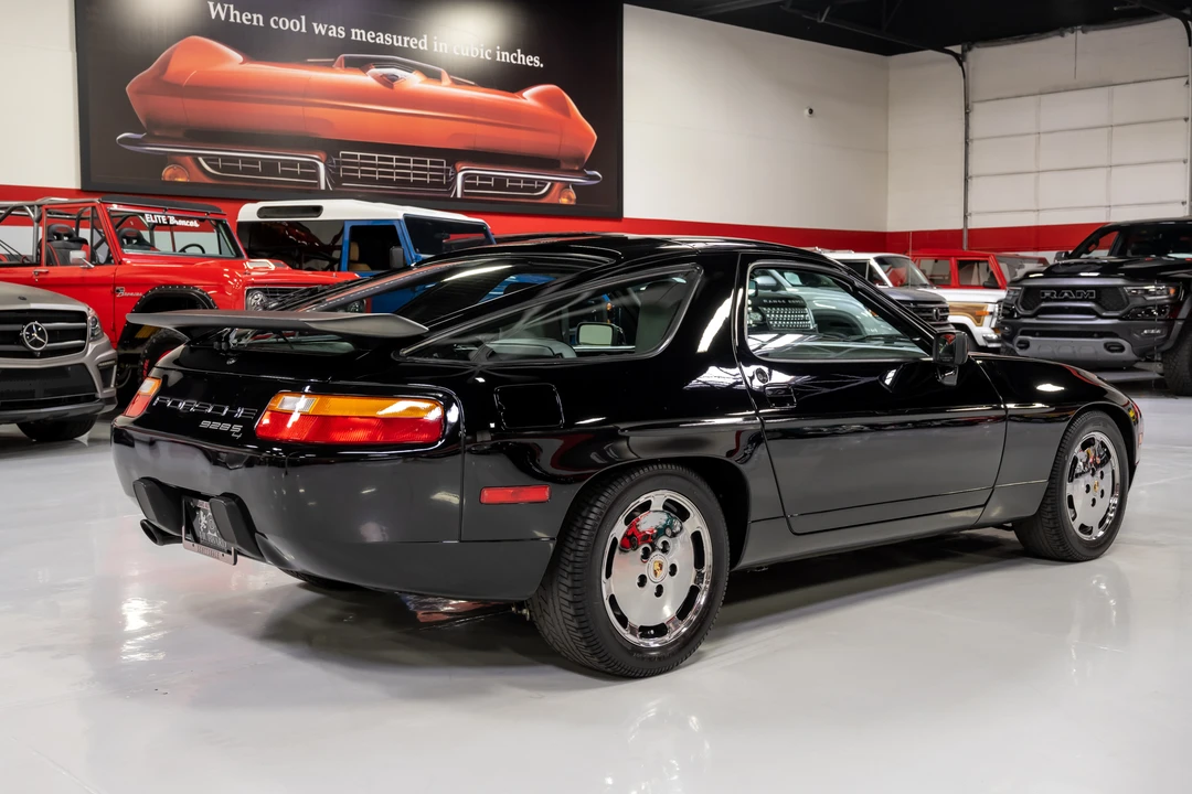 1988 Porsche 928 S4 - Image 18 of 31