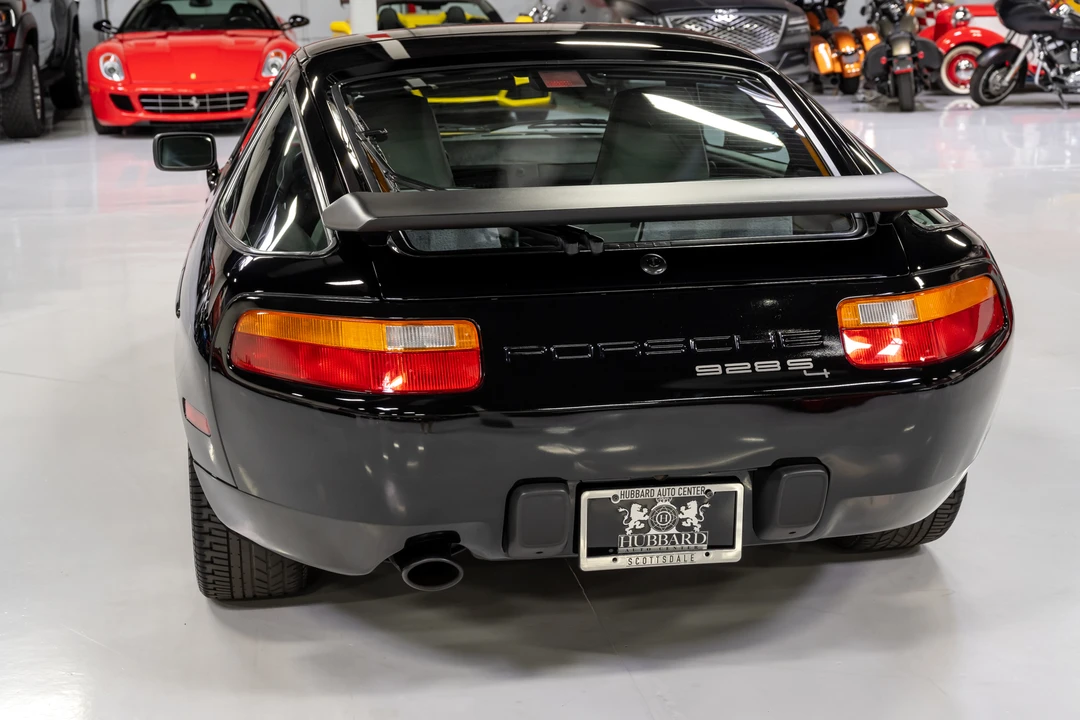1988 Porsche 928 S4 - Image 14 of 31