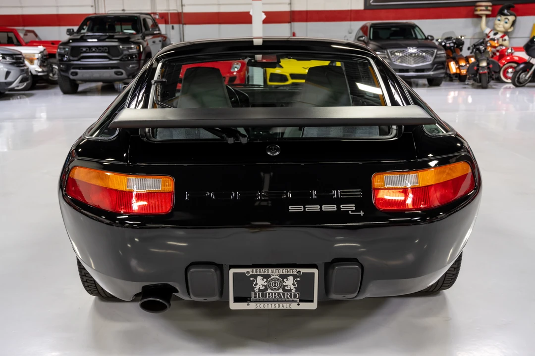 1988 Porsche 928 S4 - Image 16 of 31