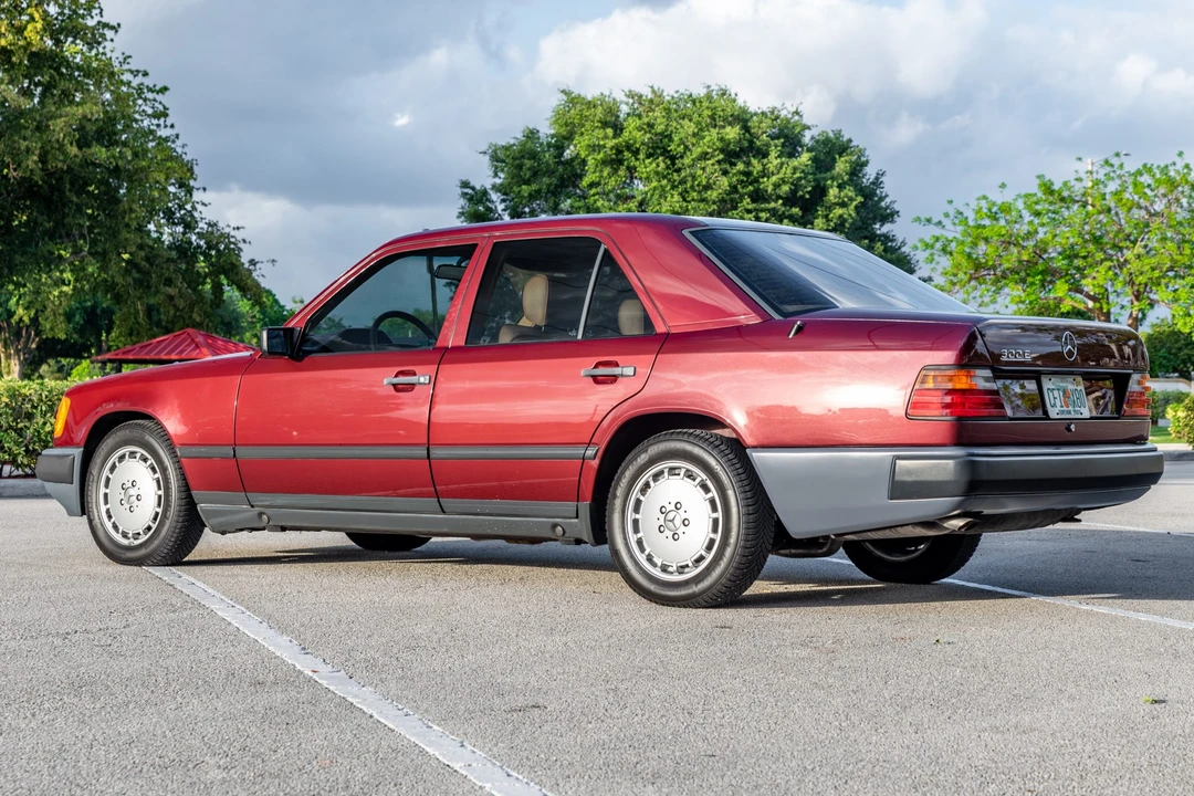 1989 Mercedes-Benz W124 E-Class - Image 4 of 31