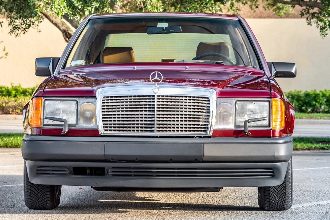 1989 Mercedes-Benz W124 E-Class - Image 11 of 31