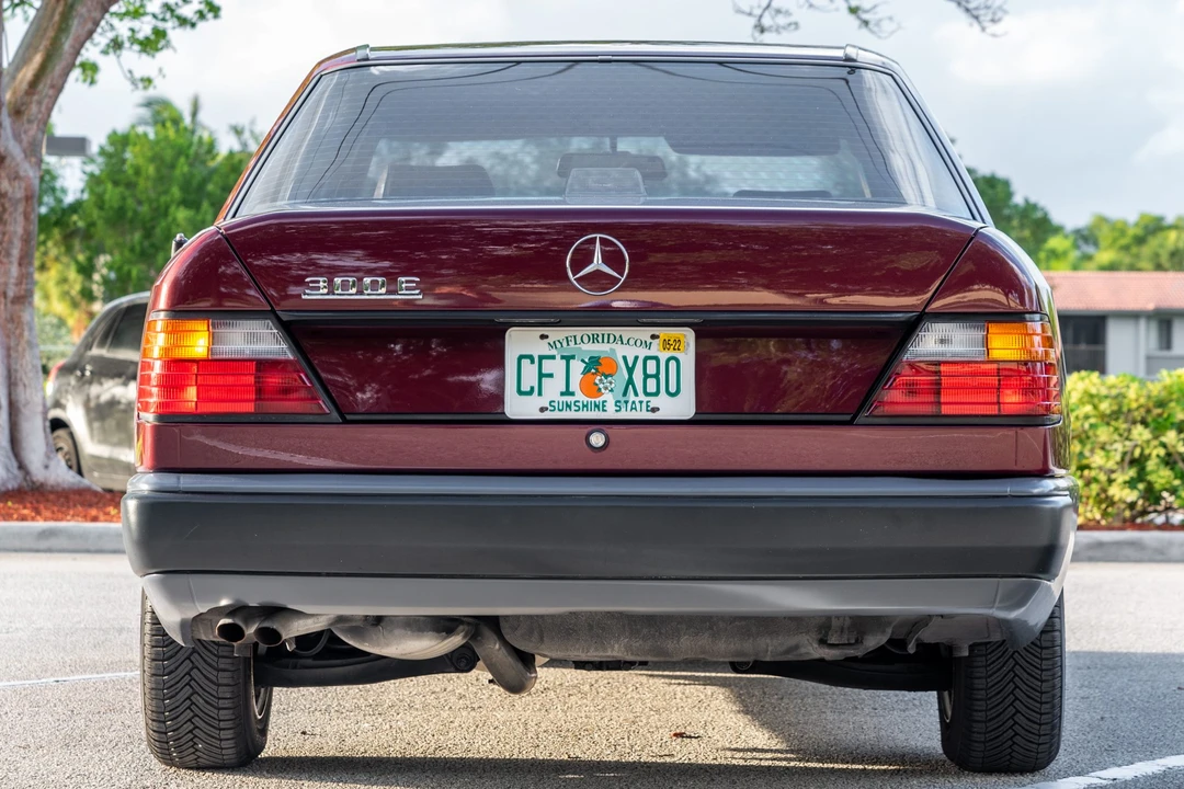1989 Mercedes-Benz W124 E-Class - Image 5 of 31