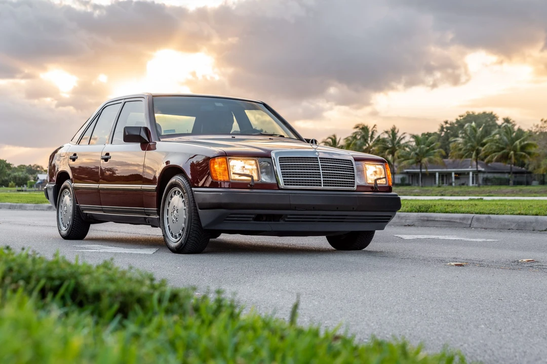 1989 Mercedes-Benz W124 E-Class - Image 10 of 31
