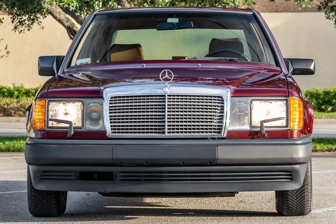 1989 Mercedes-Benz W124 E-Class - Image 12 of 31
