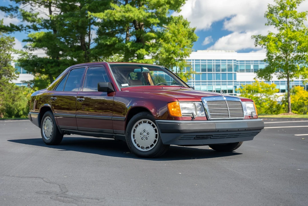 1989 Mercedes-Benz W124 E-Class - Image 10 of 31