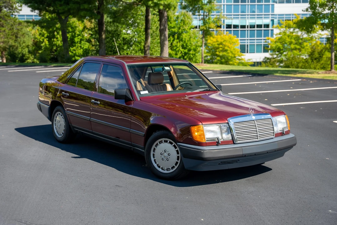 1989 Mercedes-Benz W124 E-Class - Image 9 of 31
