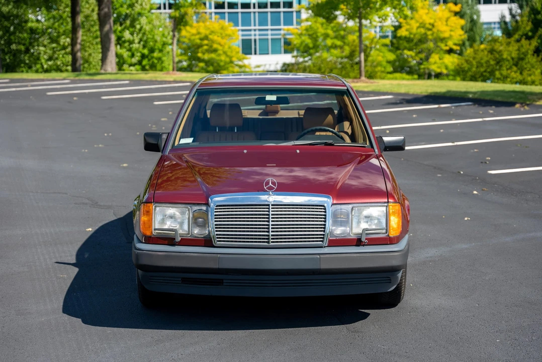 1989 Mercedes-Benz W124 E-Class - Image 4 of 31