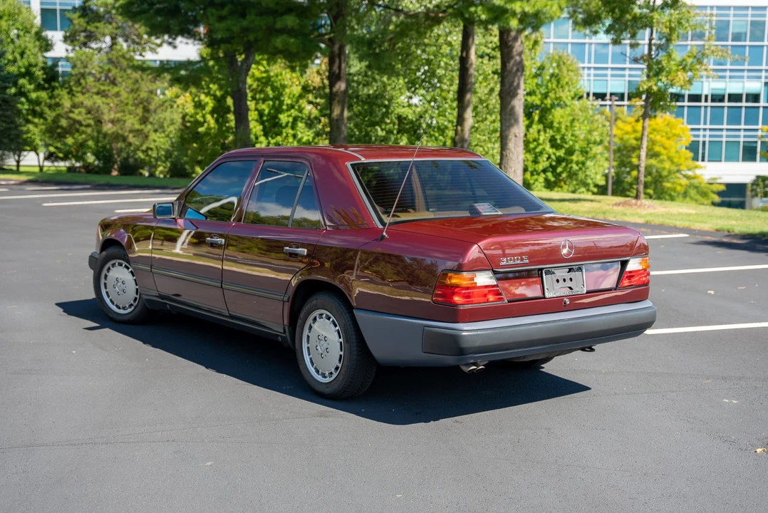 1989 Mercedes-Benz W124 E-Class - Image 19 of 31