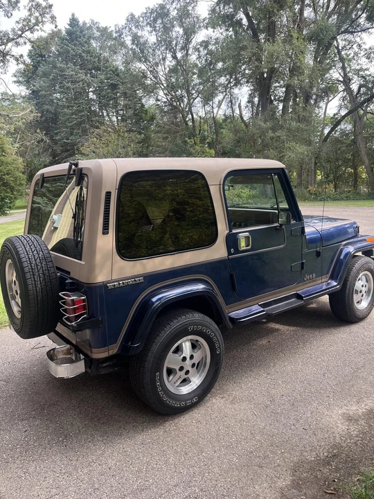 1990 Jeep YJ Wrangler - Image 10 of 31
