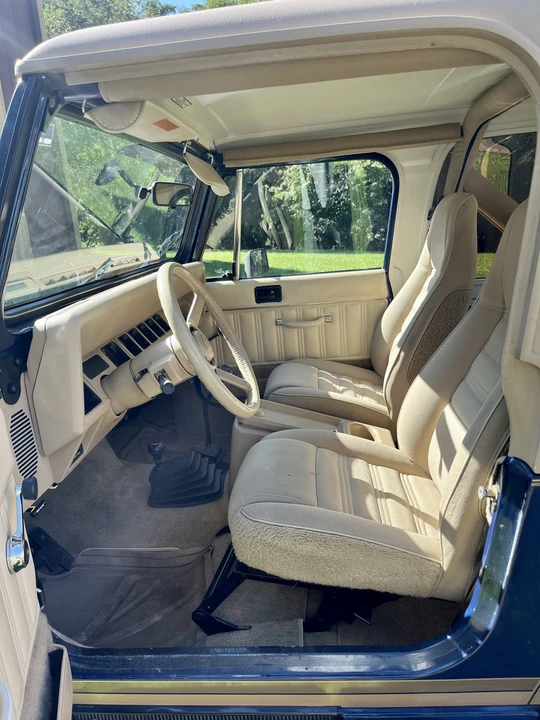 1990 Jeep YJ Wrangler - Image 27 of 31