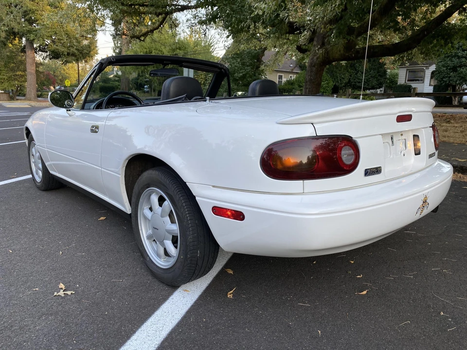 1990 Mazda NA MX-5 Miata - Image 10 of 31