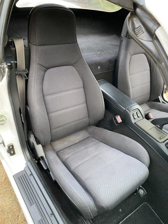 1990 Mazda NA MX-5 Miata - Image 28 of 31