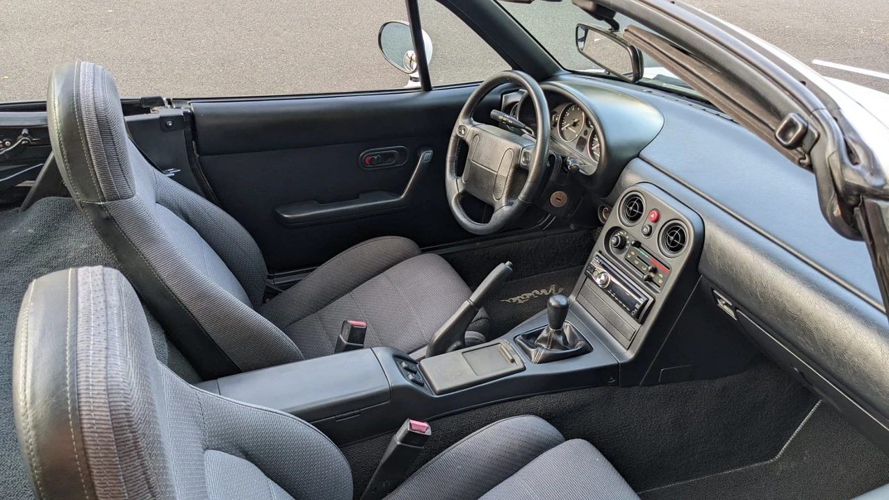 1990 Mazda NA MX-5 Miata - Image 31 of 31