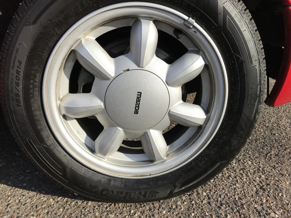1990 Mazda NA MX-5 Miata - Image 18 of 31