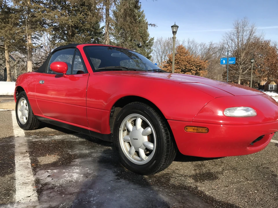 1990 Mazda NA MX-5 Miata - Image 14 of 31