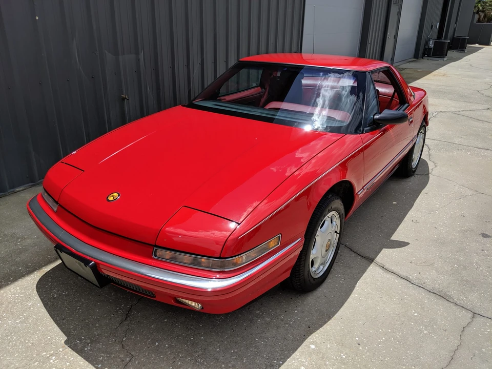 1991 Buick Reatta - Image 6 of 31
