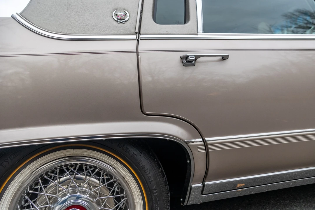 1991 Cadillac Brougham - Image 30 of 31