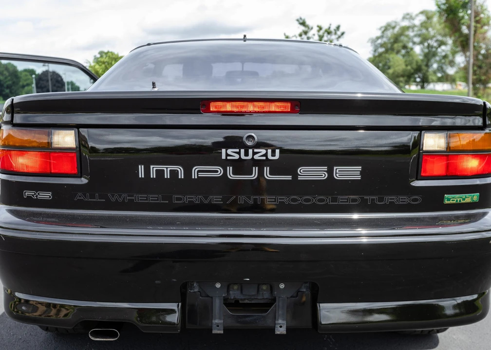 1991 Isuzu Impulse - Image 20 of 31