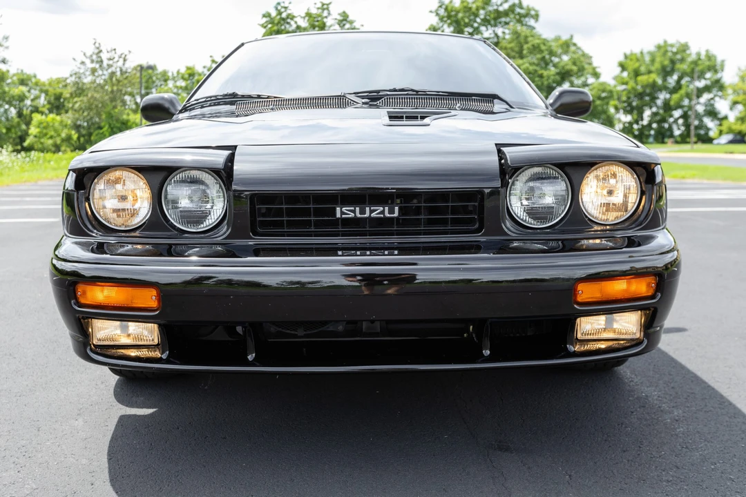 1991 Isuzu Impulse - Image 10 of 31