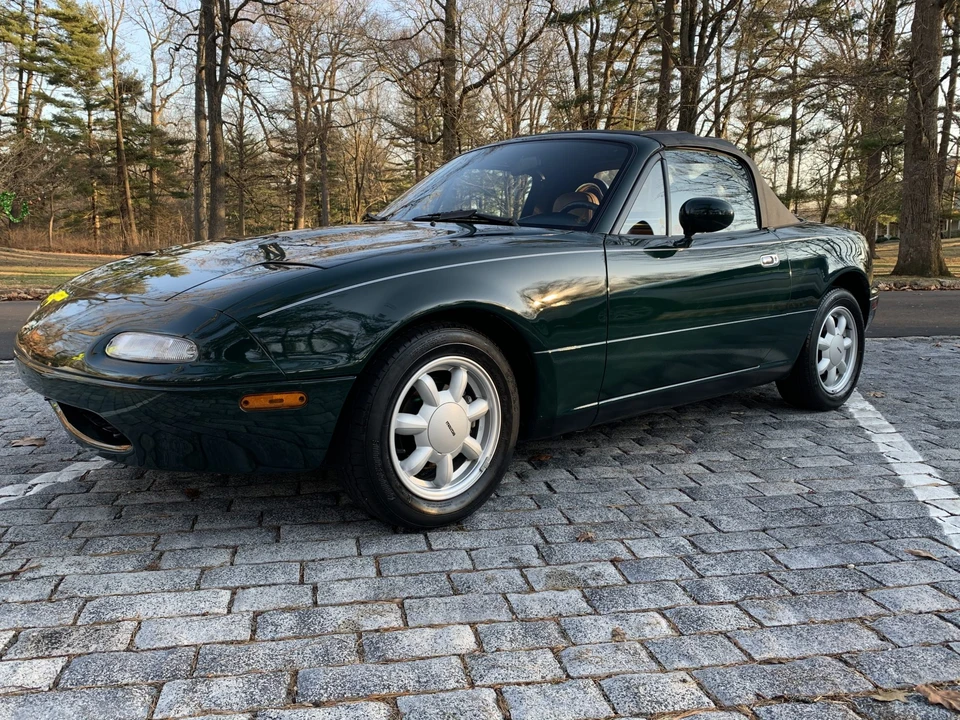 1991 Mazda NA MX-5 Miata - Image 2 of 31
