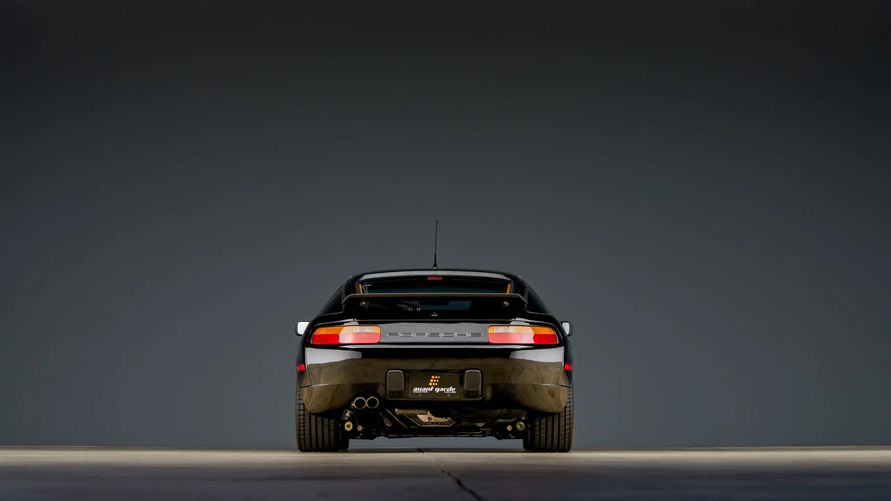 1991 Porsche 928 S4 - Image 11 of 31