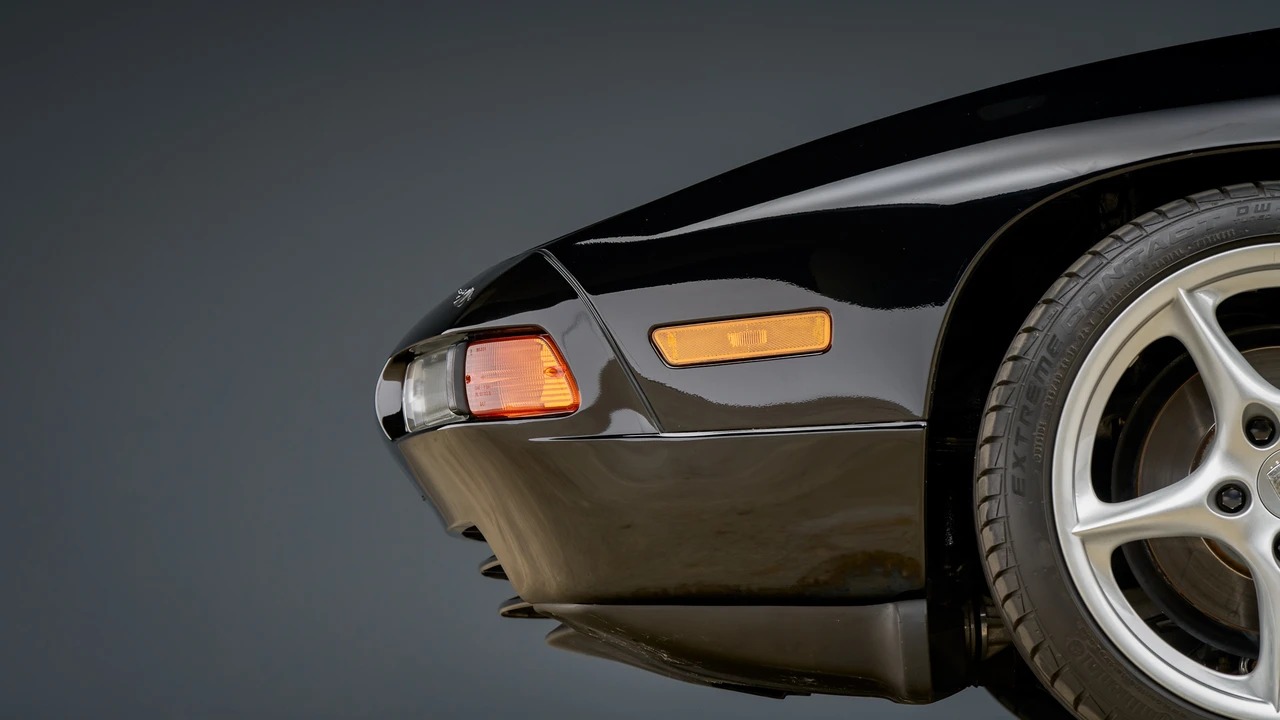 1991 Porsche 928 S4 - Image 16 of 31