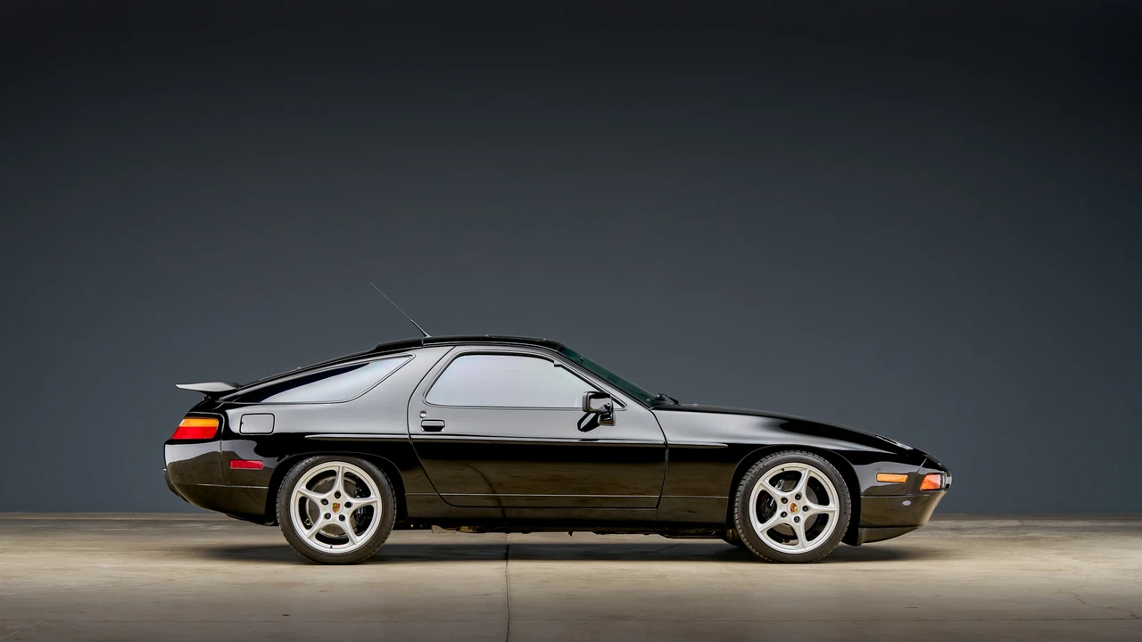 1991 Porsche 928 S4 - Image 7 of 31