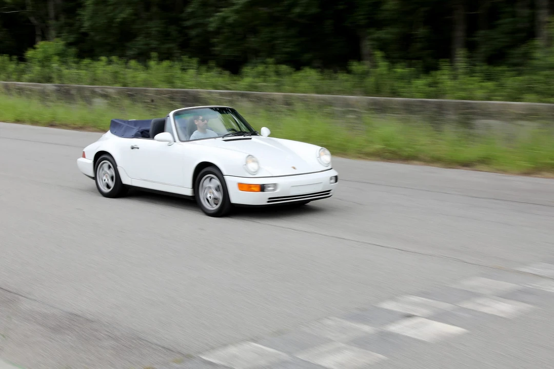 1992 Porsche 964 Carrera - Image 4 of 31