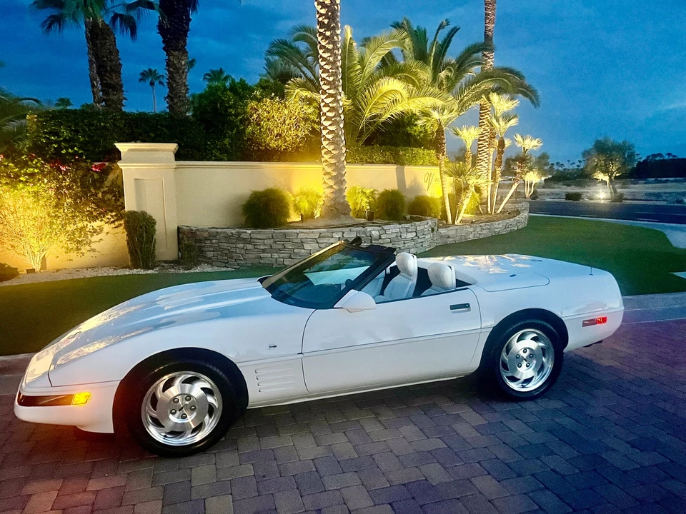 1993 Chevrolet Corvette C4 - Image 21 of 31