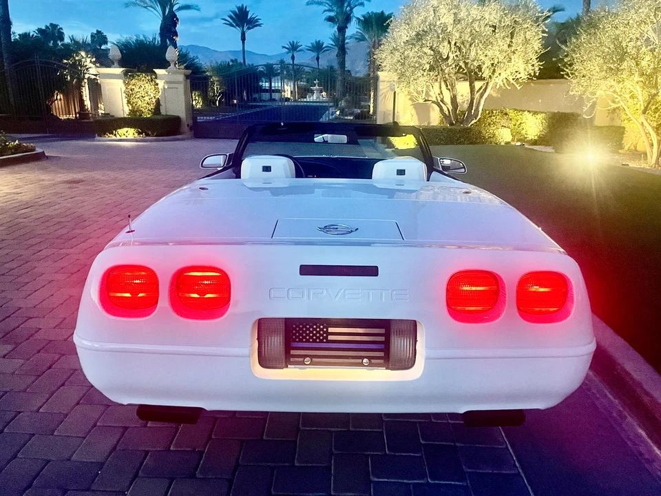 1993 Chevrolet Corvette C4 - Image 15 of 31