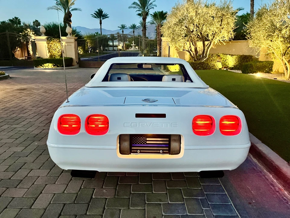 1993 Chevrolet Corvette C4 - Image 13 of 31