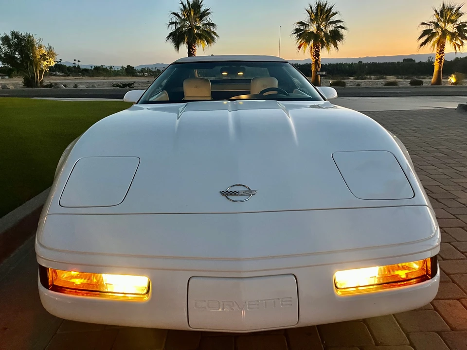 1993 Chevrolet Corvette C4 - Image 5 of 31