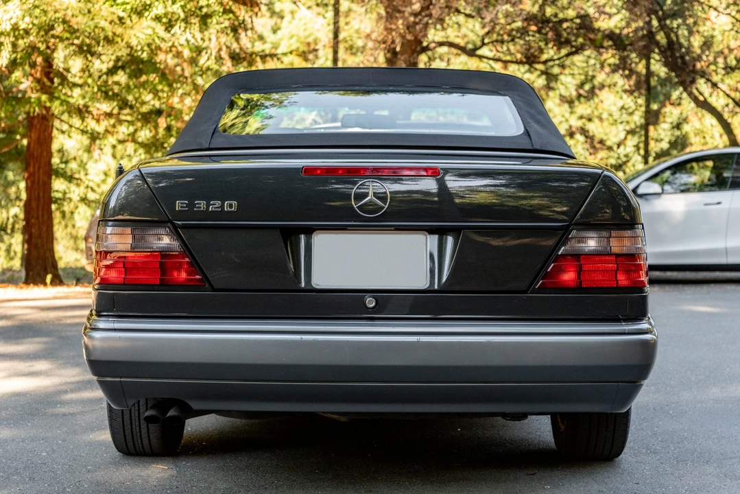 1994 Mercedes-Benz W124 E-Class - Image 13 of 31