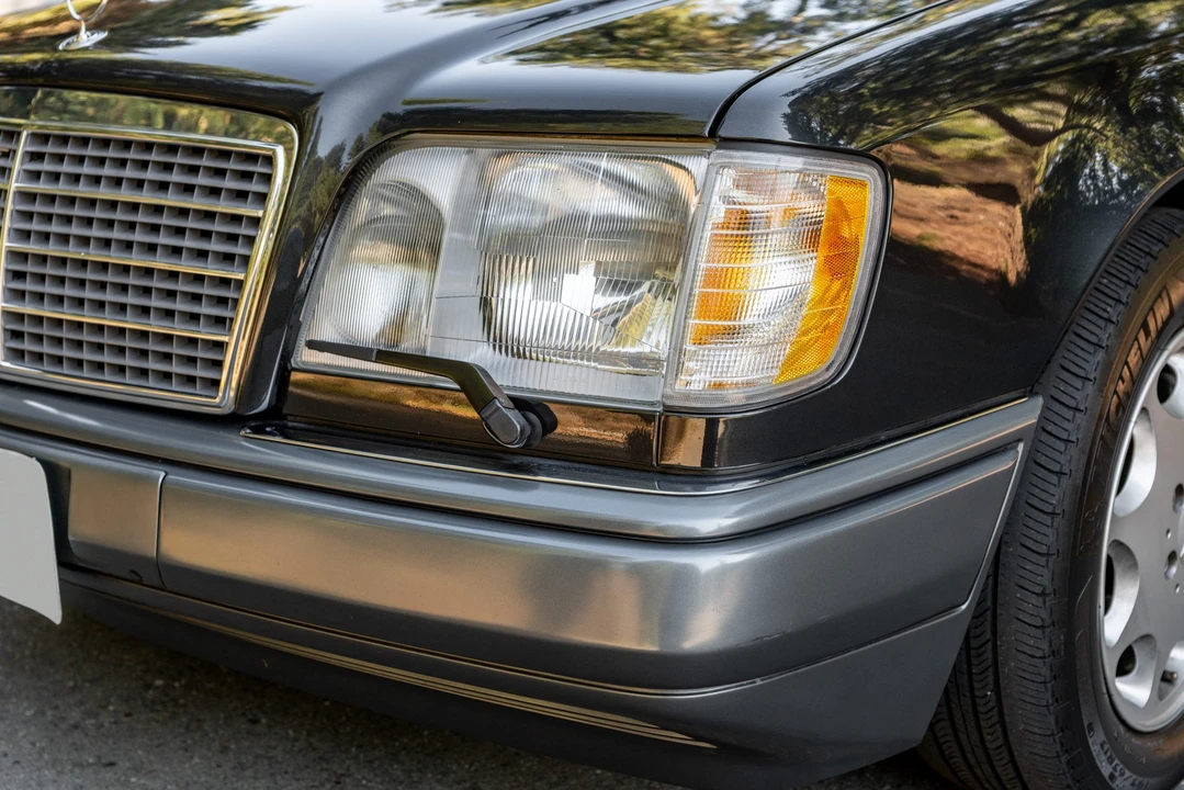 1994 Mercedes-Benz W124 E-Class - Image 28 of 31