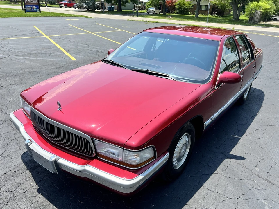 1995 Buick Roadmaster - Image 3 of 31